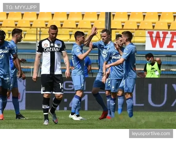 实时统计：本菲卡对阵葡萄牙体育，比赛前30分钟无阵型变化